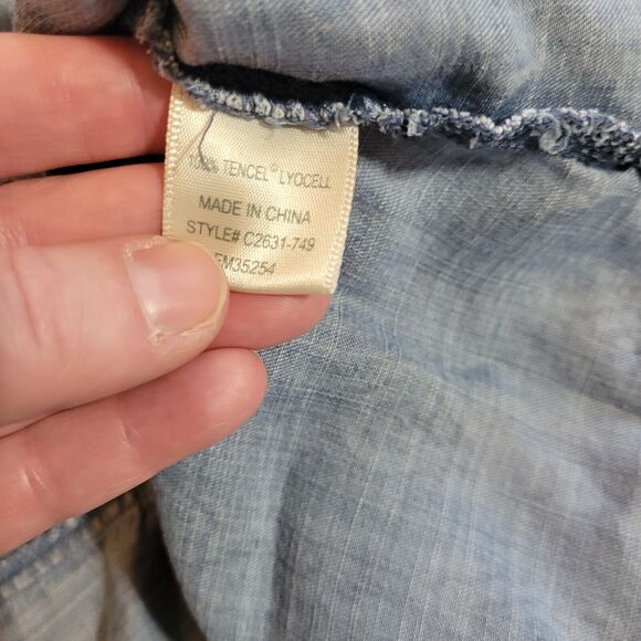 Cloth & Stone Top Shirt Womens Medium Blue Chambray Denim Southwest Aztec Casual - Picture 11 of 14